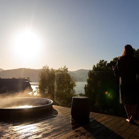 Woodland Bay Retreat-Hot Tub,Sauna And Bayview Hamptons Retreat Lymington Eksteriør billede