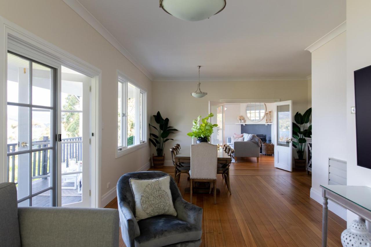 Woodland Bay Retreat-Hot Tub,Sauna And Bayview Hamptons Retreat Lymington Eksteriør billede
