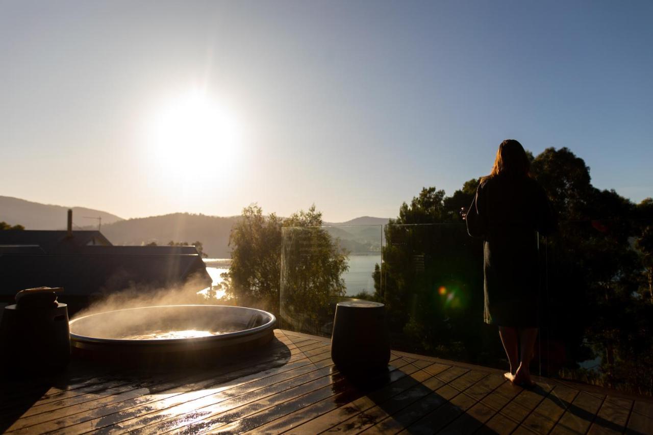 Woodland Bay Retreat-Hot Tub,Sauna And Bayview Hamptons Retreat Lymington Eksteriør billede