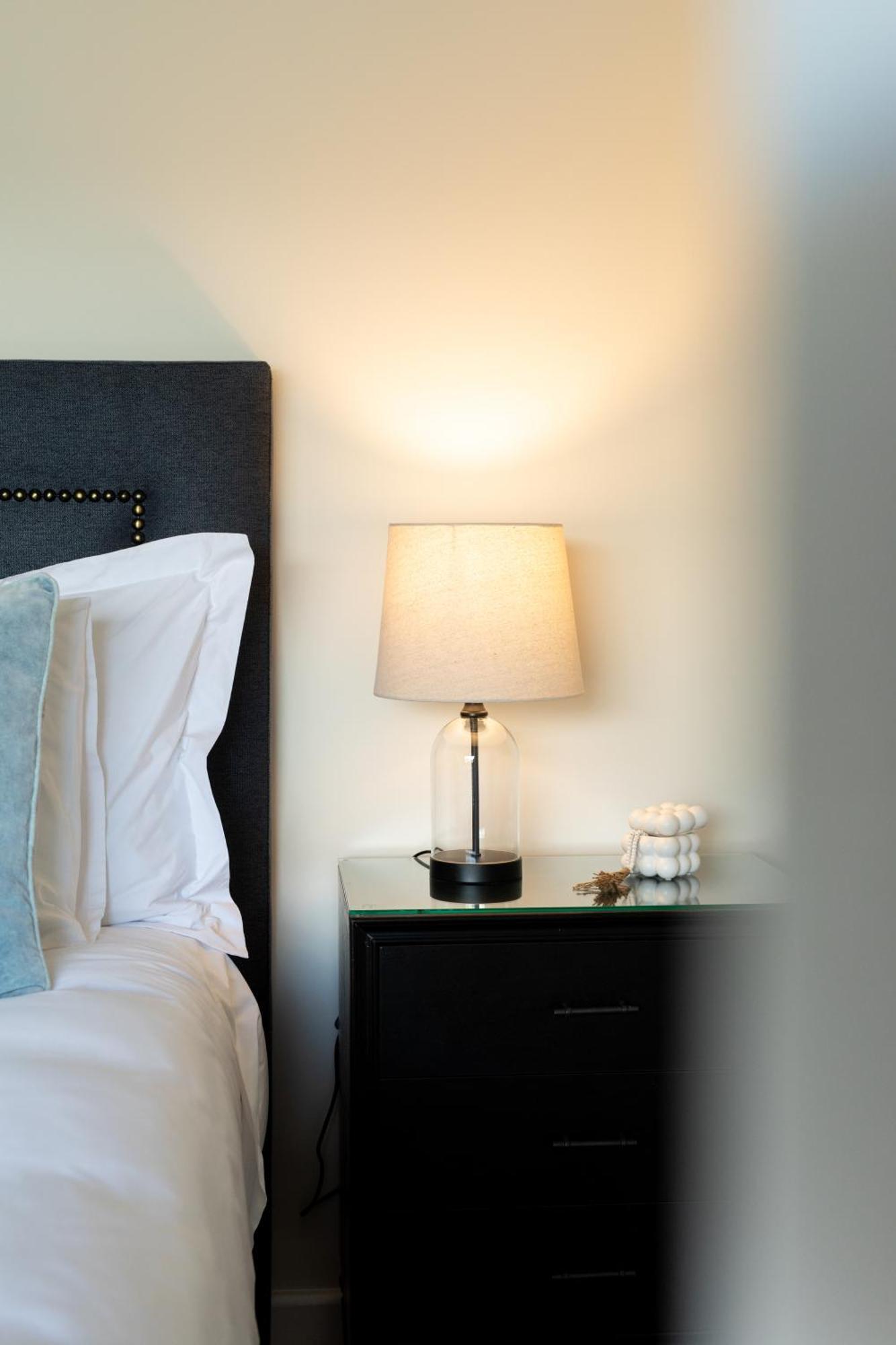 Woodland Bay Retreat-Hot Tub,Sauna And Bayview Hamptons Retreat Lymington Eksteriør billede